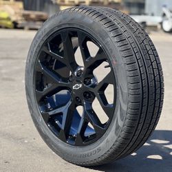 BRAND NEW SET ON SPECIAL 🔥 22” Gloss Black Snowflake Wheels On 285/45R22 Pirelli All Season Tires 