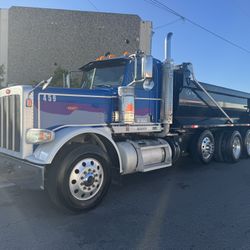 Peterbilt 389 Super-10 Dump Truck