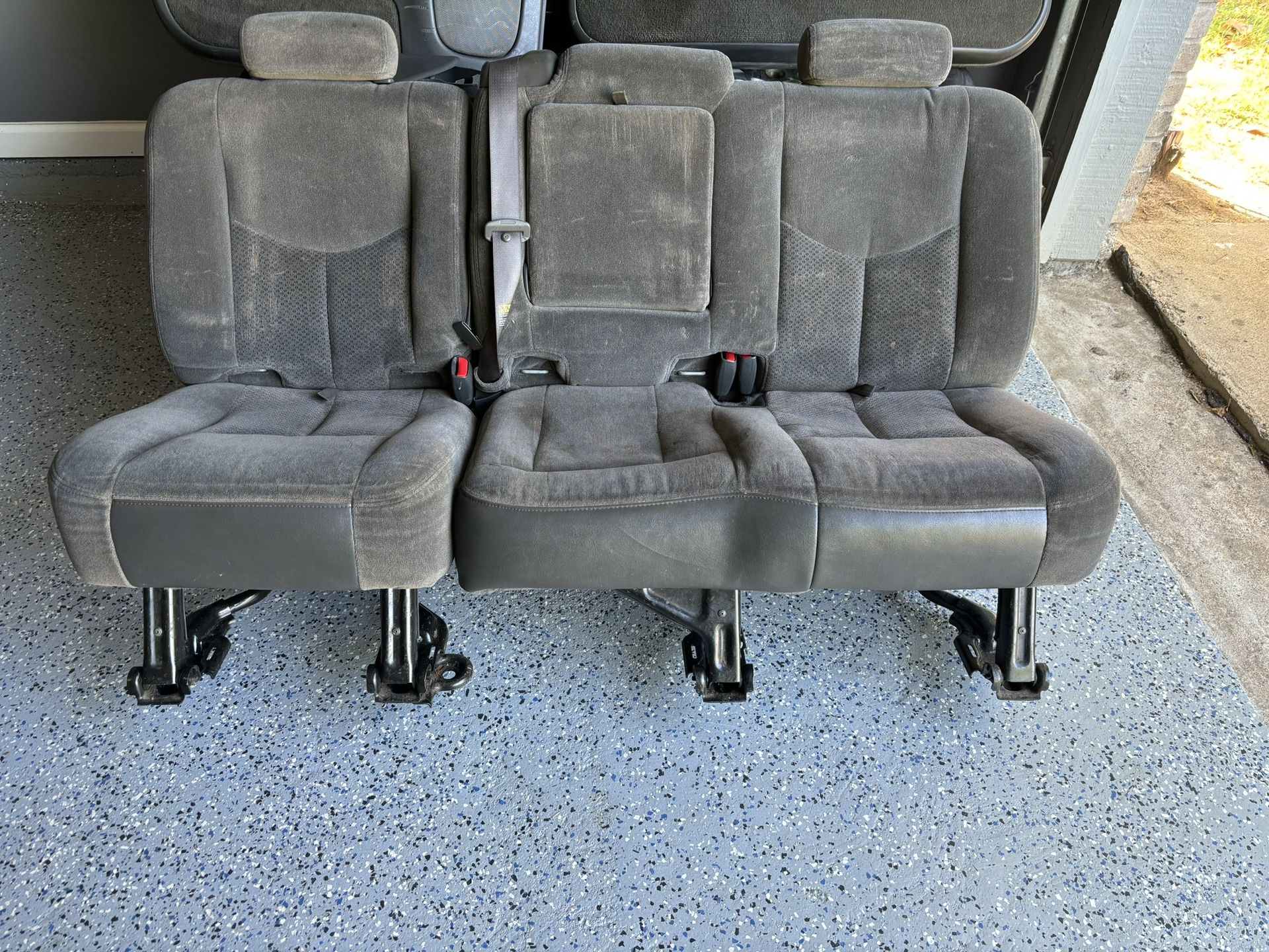 2005  Chevy/Gmc Crew Cab Rear Seat