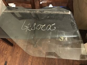 Passenger/RH Front Door Glass Lami. For 11-22 Infiniti QX56/ QX80/ Nissan armada