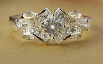 NOW ON SALE Silver Plated Elegant Swarovski crystal Wedding Fashion Ring Women