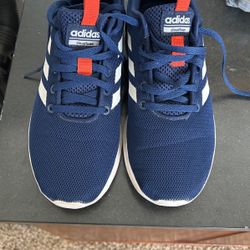Tennis Shoes 
