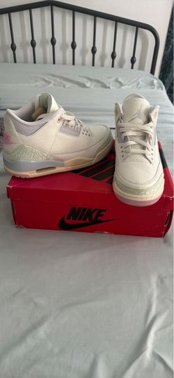Jordan 3 Retro- Size 9