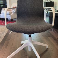 Gray And White Desk Chair