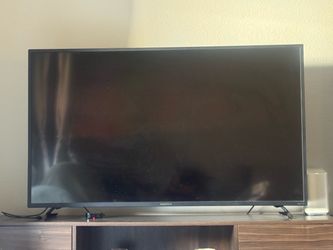 55” insignia TV broken