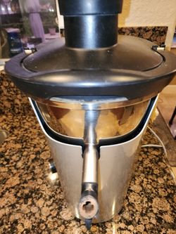 Zumex Vegetable Fruit Juicer