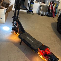 Electric Super Scooter - Inmotion RS LITE