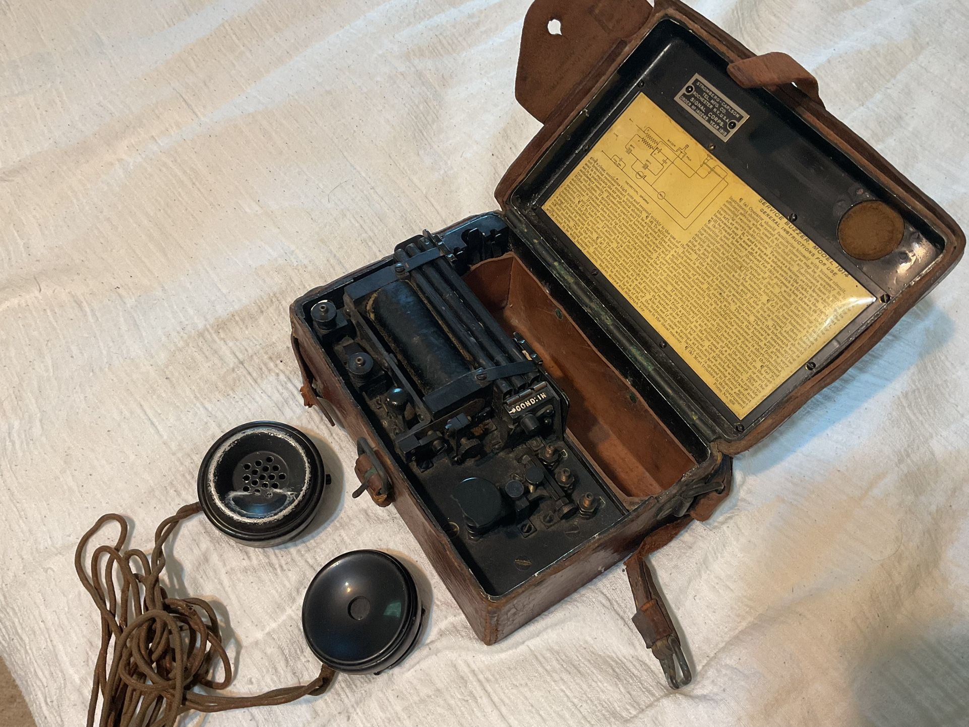 U.S. Army Signal Corps Telegraph Operator Set - Model 1914 Service Buzzer By Stromberg. Unit was tested and works. Pickup at kempsville library in Vir