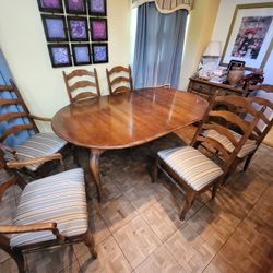 Dining Room Table 