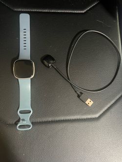 FitBit Versa 4