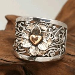 Flower Heart Ring