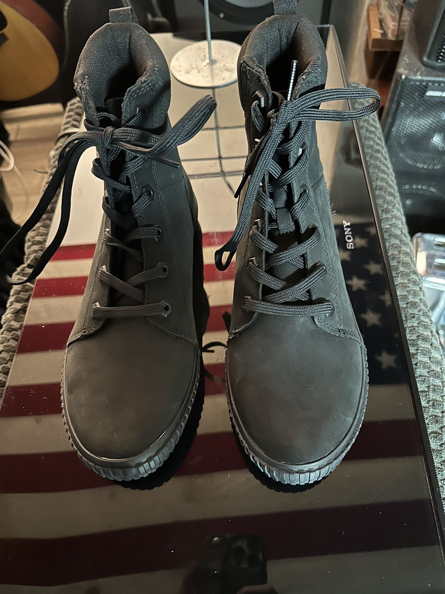 Timberland Women Hiking Black Boots 