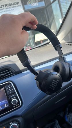 JBL Live Headphones