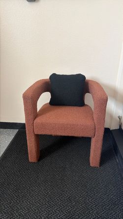CB2 CHAIR