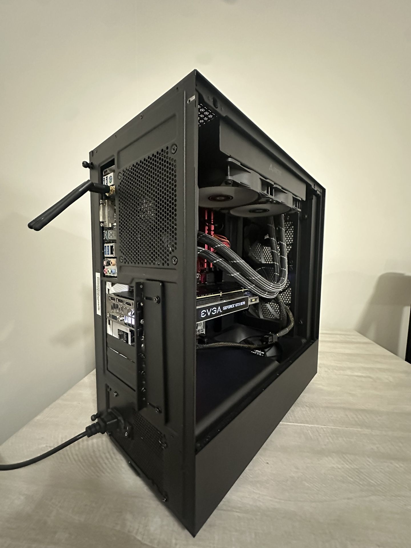 i7/ 1070 SC/ 32GB
