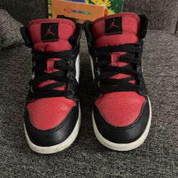 Kids Jordan One Size 1Y