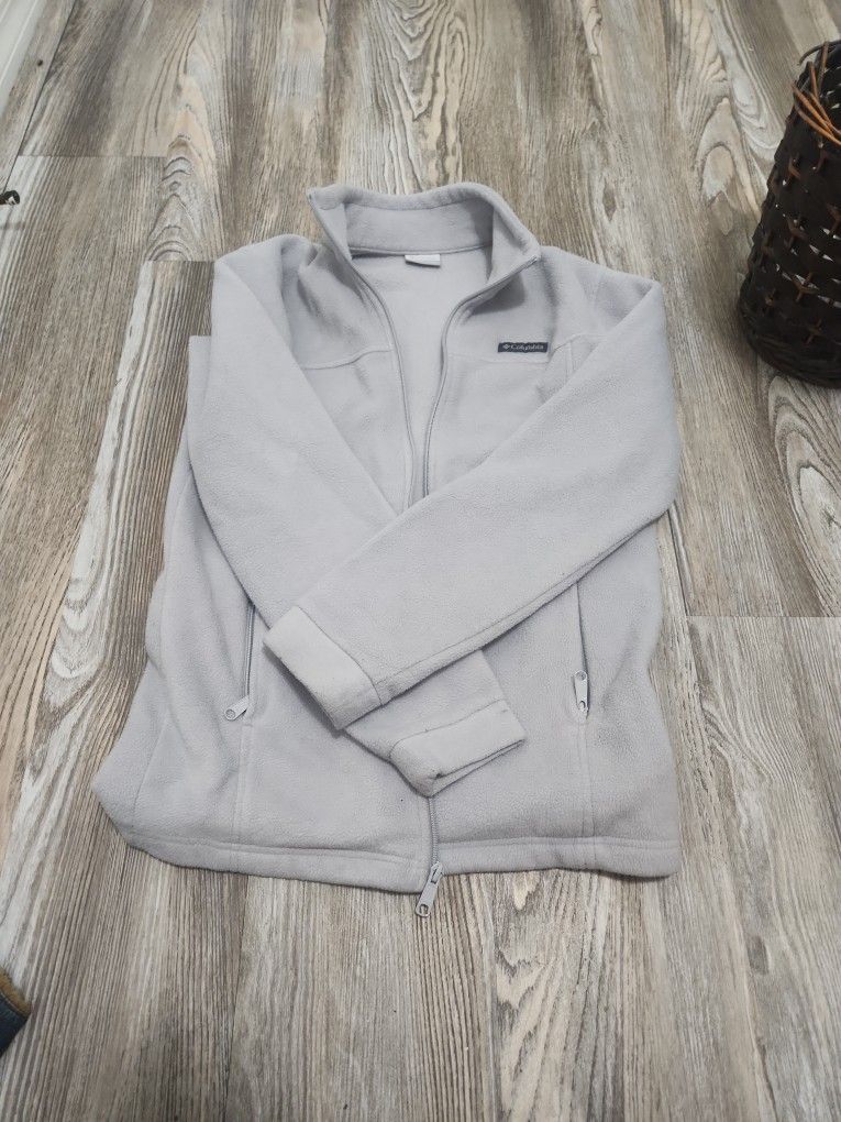 XL Columbia Authentic Sweater