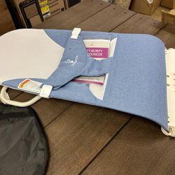 ComfyBumpy Ergonomic Baby Bouncer Seat & Travel Bag
ADO #:B-1175
New .Price is Firm.