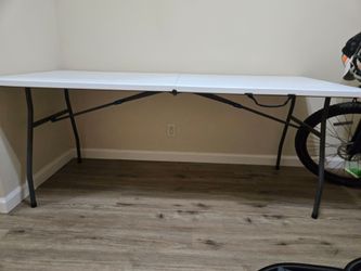 6 ft long folding table