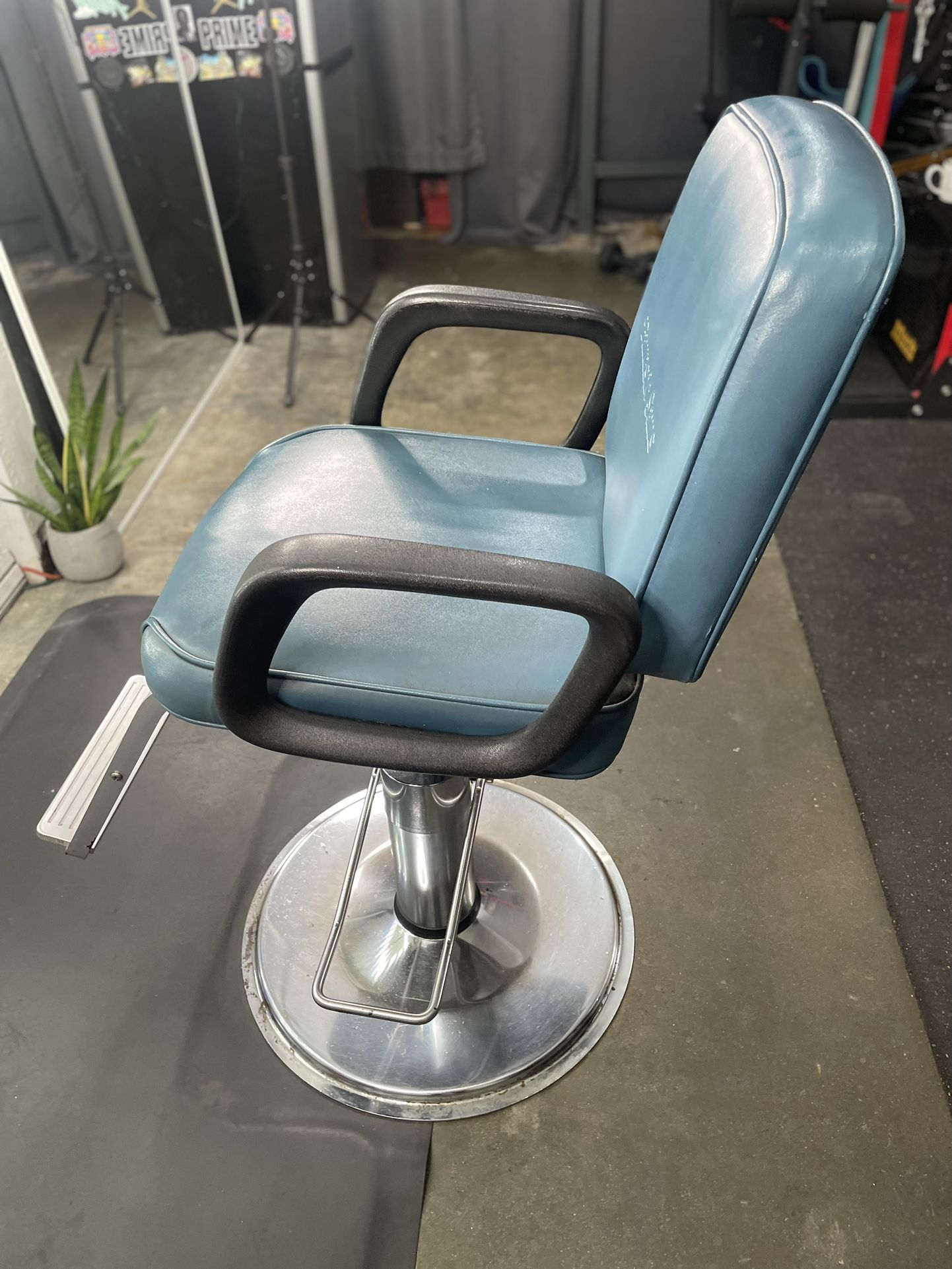 Barber Chair 