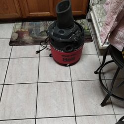 8 GALLON SHOP VAC