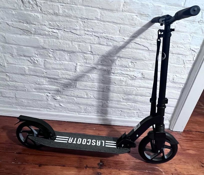 LaScoota Kick Scooter for Kids Ages 6+, Lightweight, Foldable, 220 lbs Max Load