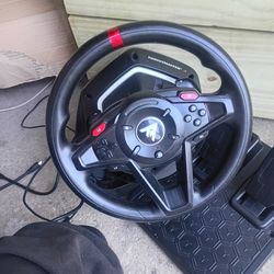 PC steering wheel and speakers