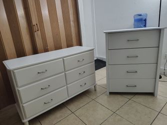 DRESSER AND CHEST WHITE