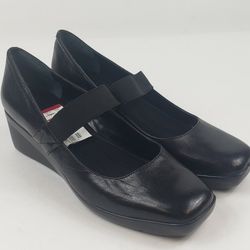 Nine West Womens 9.5 M Slip On Heels Pump Black Leather Square Toe Shoes