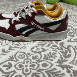Size 8.5 Reebok Burgundy Yellow White And Black Shoes