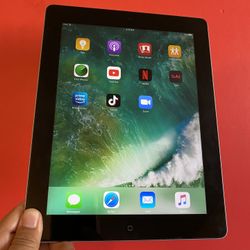 Apple IPad 4th Generation (9.7" Retina Display / 2 camera / IOS 10.3) 16GB with complete Accessories (youtube/Netflix/Tiktok downloaded) 