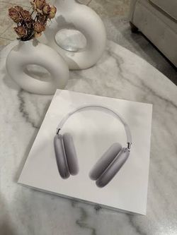 AirPod Max silver