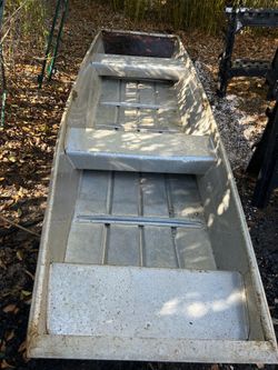 John boat 12 ft