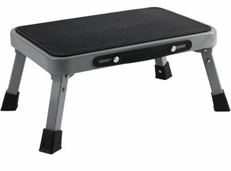 TreeLen 1-Step 330lbs Capacity Folding Metal Step Stool, Portable Step Ladder, Non-Slip, Sturdy