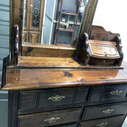 Solid Wood Dresser With Mirror