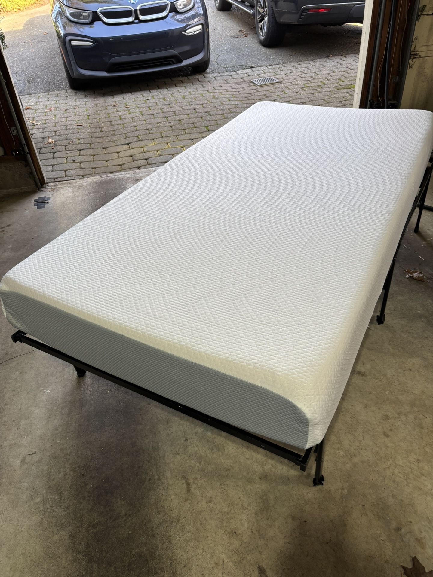 Twin Memory Foam Bed + Frame