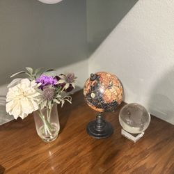 Decorations 