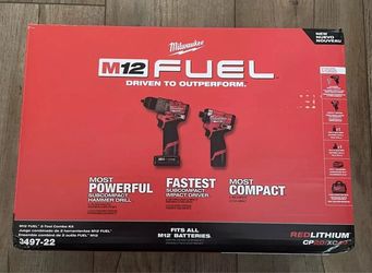 Milwaukee M12 FUEL Hammer Drill and Impact Driver Combo Kit w/2 Batteries, Charger and Bag . NEW.  NUEVO.