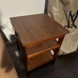 2 Side Tables