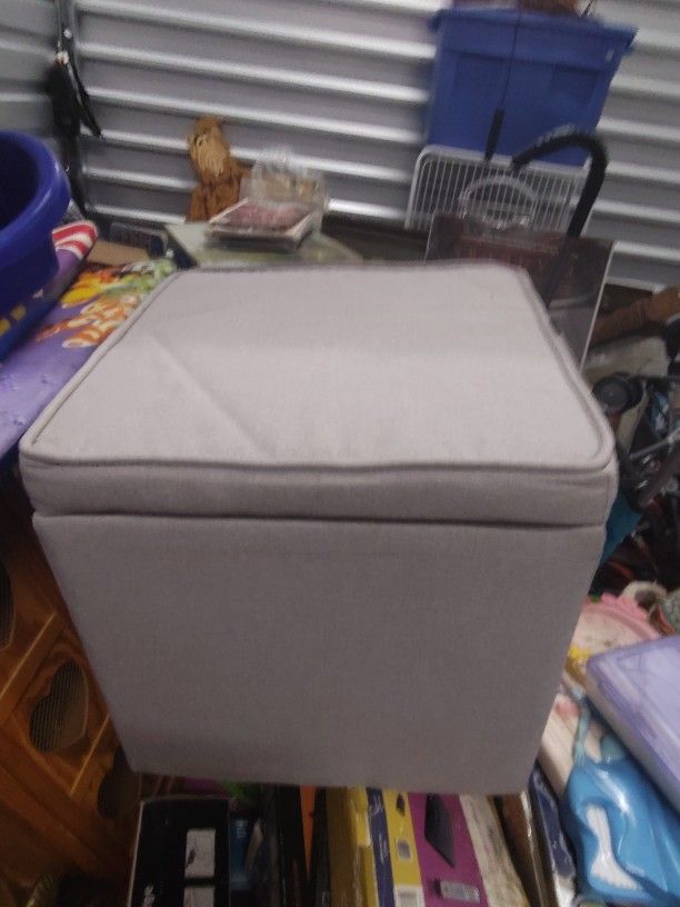 Foot Stool Holder