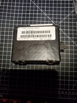 '11 Chrysler Town And Country Power Lift gate Module