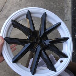 19” White Ring Tesla Hubcaps