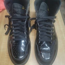 Black Jordan 1 Patent Size 13