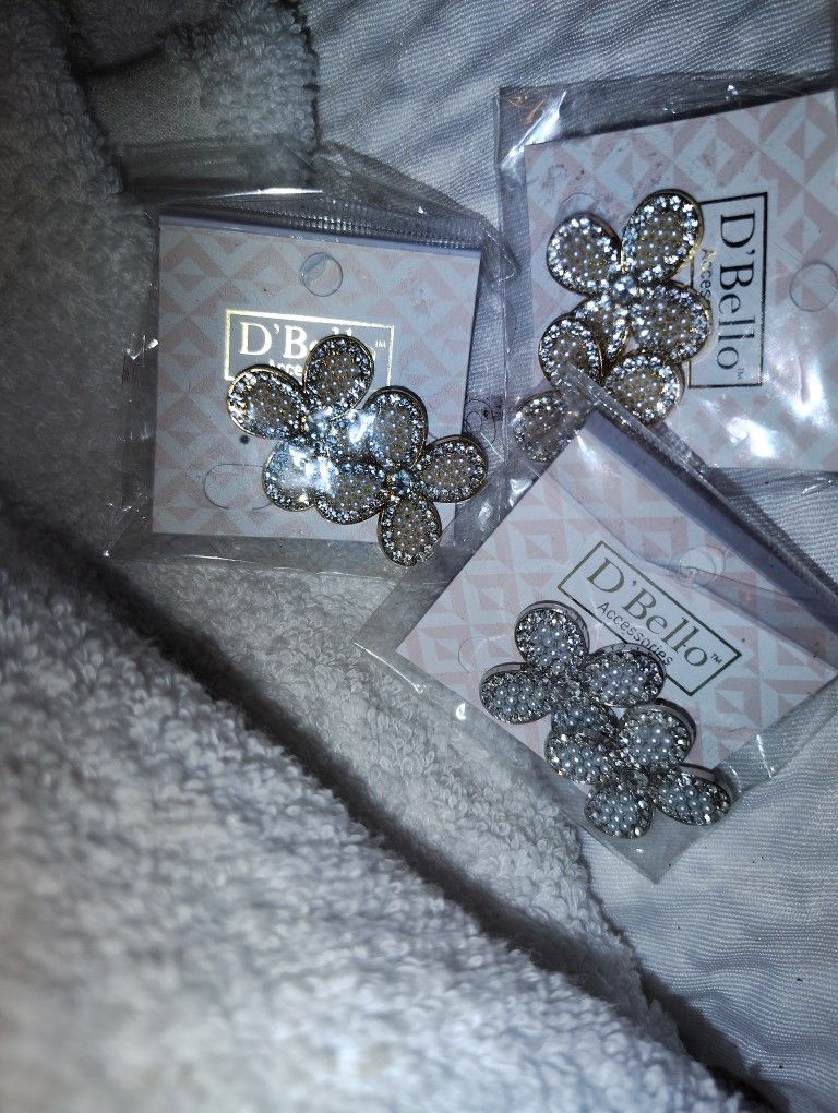 Earings