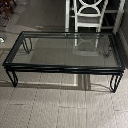 Glass Coffee Table // Mesa De Café De Cristal