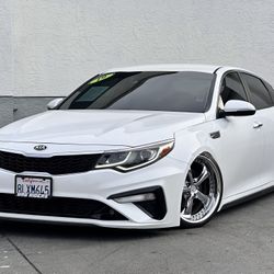 2019 Kia Optima S 