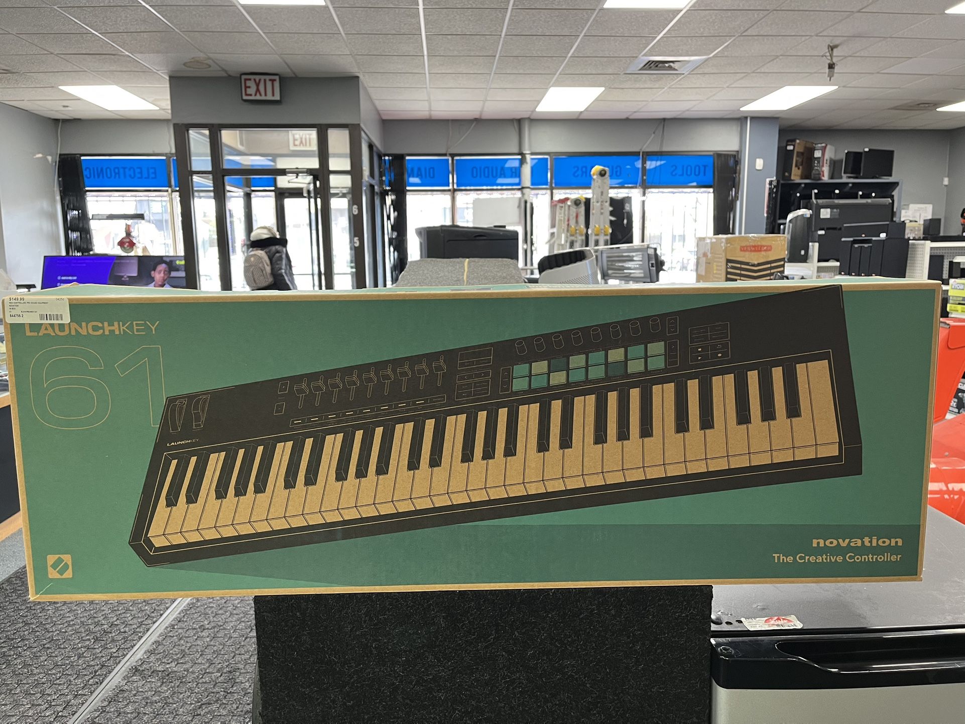 Novation launch key 61 keyboard 844756-2