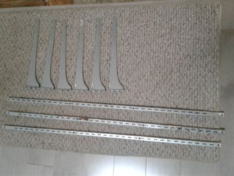 Post for 3 shelves storage racks. The post 3', brackets 1'