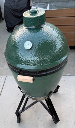 Big green egg size large like new with accessories up for sale cheap!