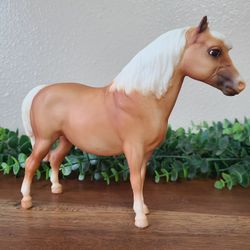 Vintage Breyer "Pine" shetland pony
